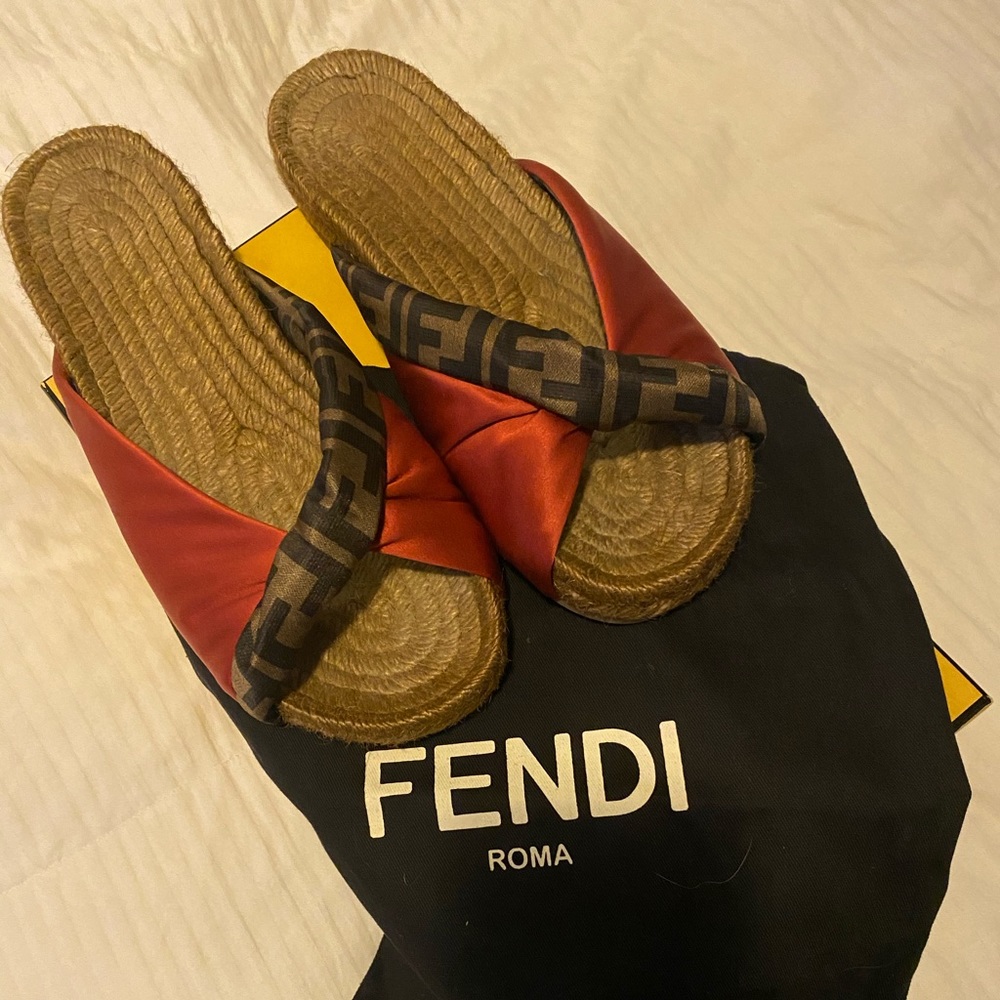 FENDI Espadrillas Slides